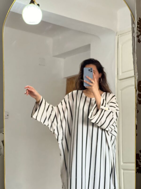 IMG-20250415-WA0024 robe oversize à rayures